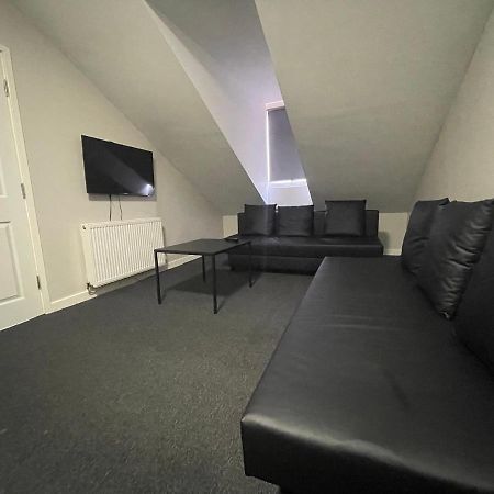 Mays Apartments - 102 Mill Street, Free Parking, 2 Minute Walk To Baltic Market And City Centre - Apartments Sleep 1-10 Guests Liverpool Exteriör bild