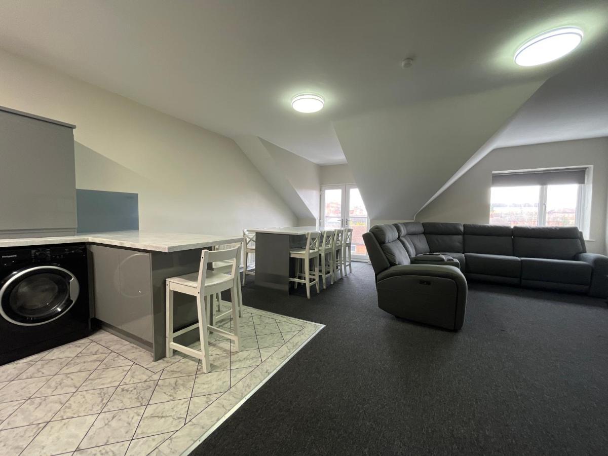 Mays Apartments - 102 Mill Street, Free Parking, 2 Minute Walk To Baltic Market And City Centre - Apartments Sleep 1-10 Guests Liverpool Exteriör bild