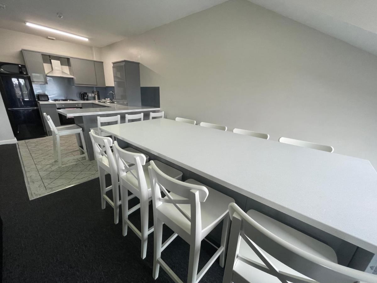 Mays Apartments - 102 Mill Street, Free Parking, 2 Minute Walk To Baltic Market And City Centre - Apartments Sleep 1-10 Guests Liverpool Exteriör bild