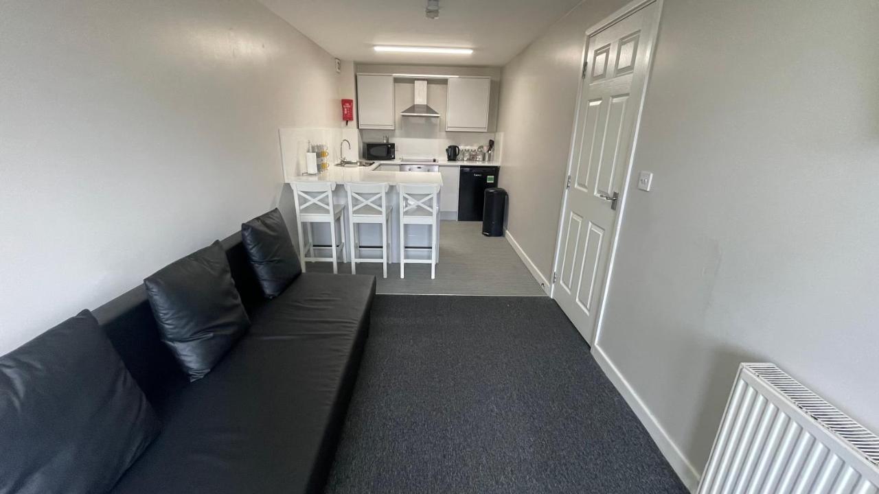 Mays Apartments - 102 Mill Street, Free Parking, 2 Minute Walk To Baltic Market And City Centre - Apartments Sleep 1-10 Guests Liverpool Exteriör bild