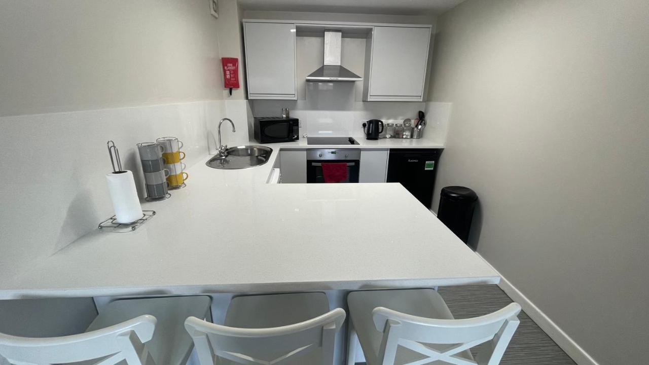 Mays Apartments - 102 Mill Street, Free Parking, 2 Minute Walk To Baltic Market And City Centre - Apartments Sleep 1-10 Guests Liverpool Exteriör bild