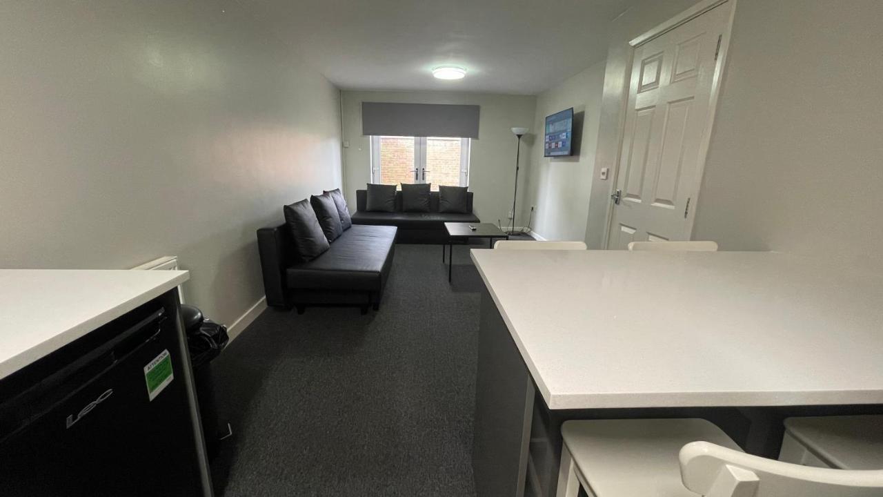 Mays Apartments - 102 Mill Street, Free Parking, 2 Minute Walk To Baltic Market And City Centre - Apartments Sleep 1-10 Guests Liverpool Exteriör bild