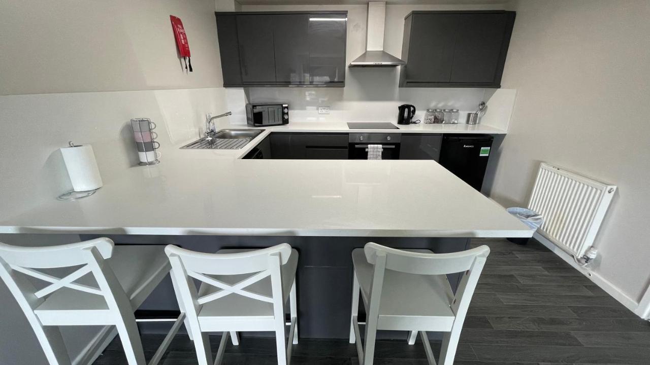 Mays Apartments - 102 Mill Street, Free Parking, 2 Minute Walk To Baltic Market And City Centre - Apartments Sleep 1-10 Guests Liverpool Exteriör bild