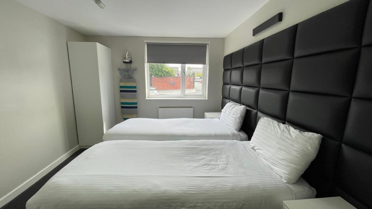 Mays Apartments - 102 Mill Street, Free Parking, 2 Minute Walk To Baltic Market And City Centre - Apartments Sleep 1-10 Guests Liverpool Exteriör bild