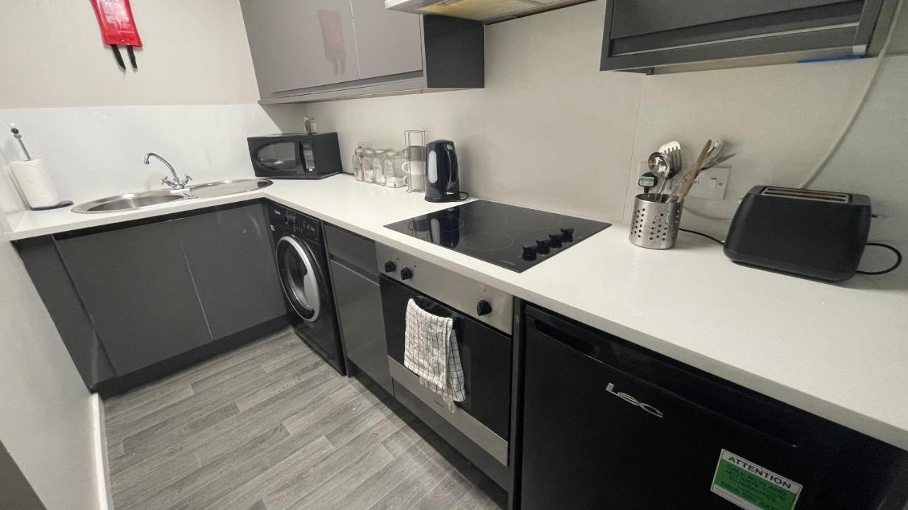 Mays Apartments - 102 Mill Street, Free Parking, 2 Minute Walk To Baltic Market And City Centre - Apartments Sleep 1-10 Guests Liverpool Exteriör bild